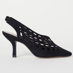 🆕Black Slingbacks in faux suede
